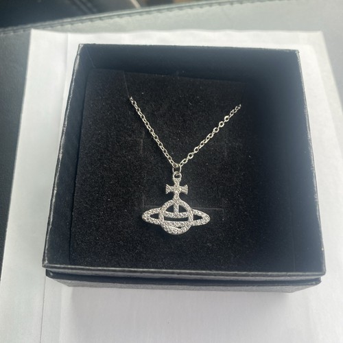 Vivienne Westwood Style Mayfair Bas Relief Orb Necklace 20cm