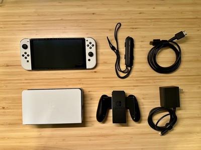 Nintendo Switch OLED (Model HEG-001) - 64GB - White - Pristine