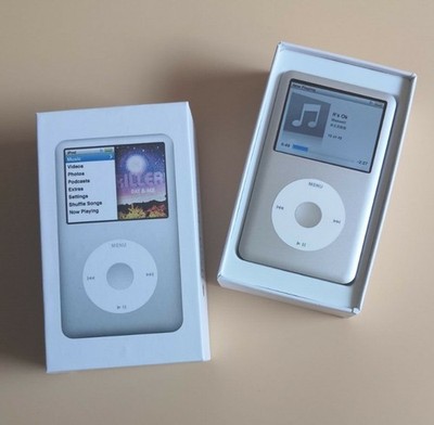 New Sealed Apple iPod Classic 7th Generation 160GB Silver For Gift 1 Yr warranty