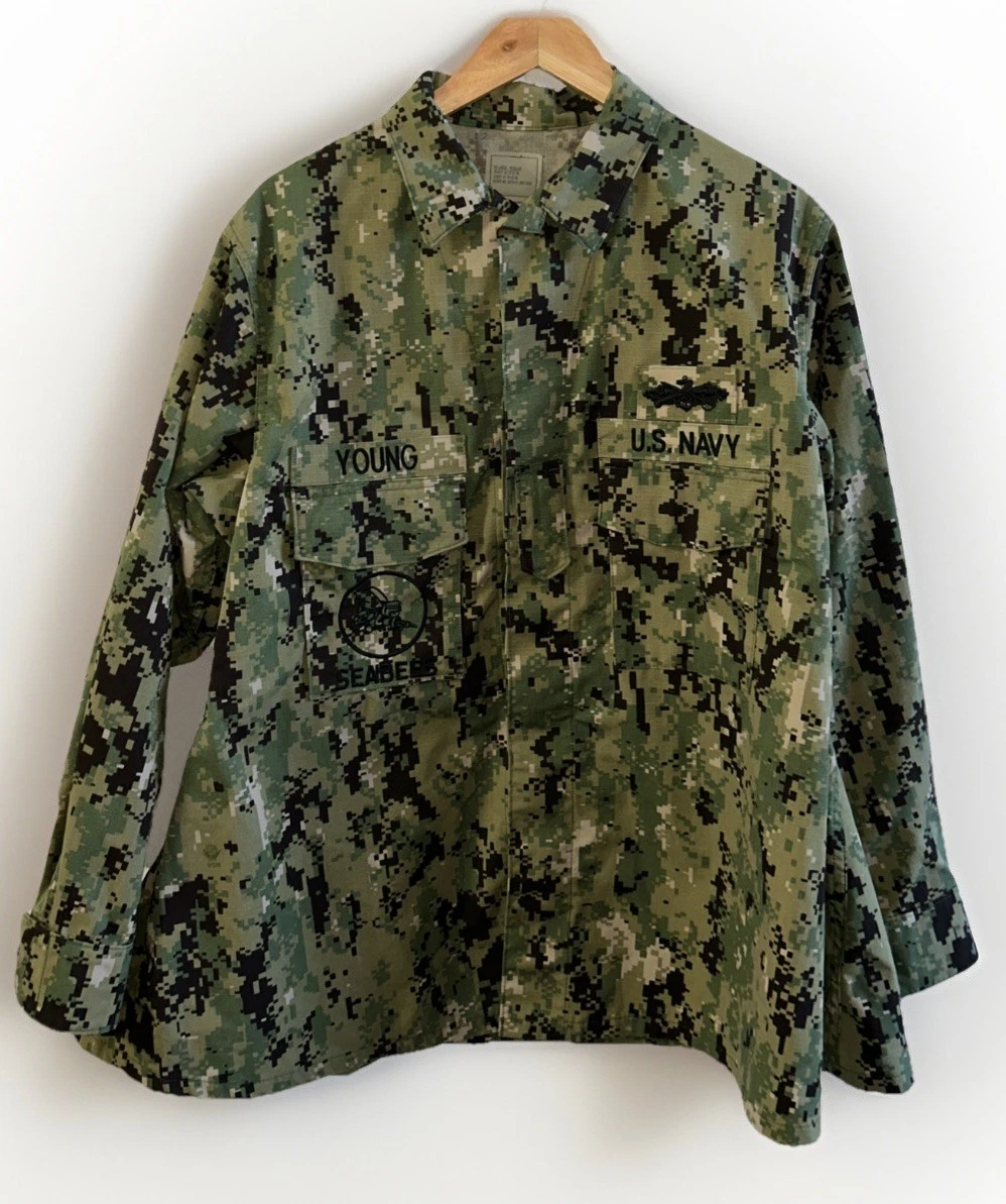 本物現品　現用中国海軍制服徽章類　3点セット 通販値下 本物現品 現用中国海軍制服徽章類 3点セット 【公式通販】
