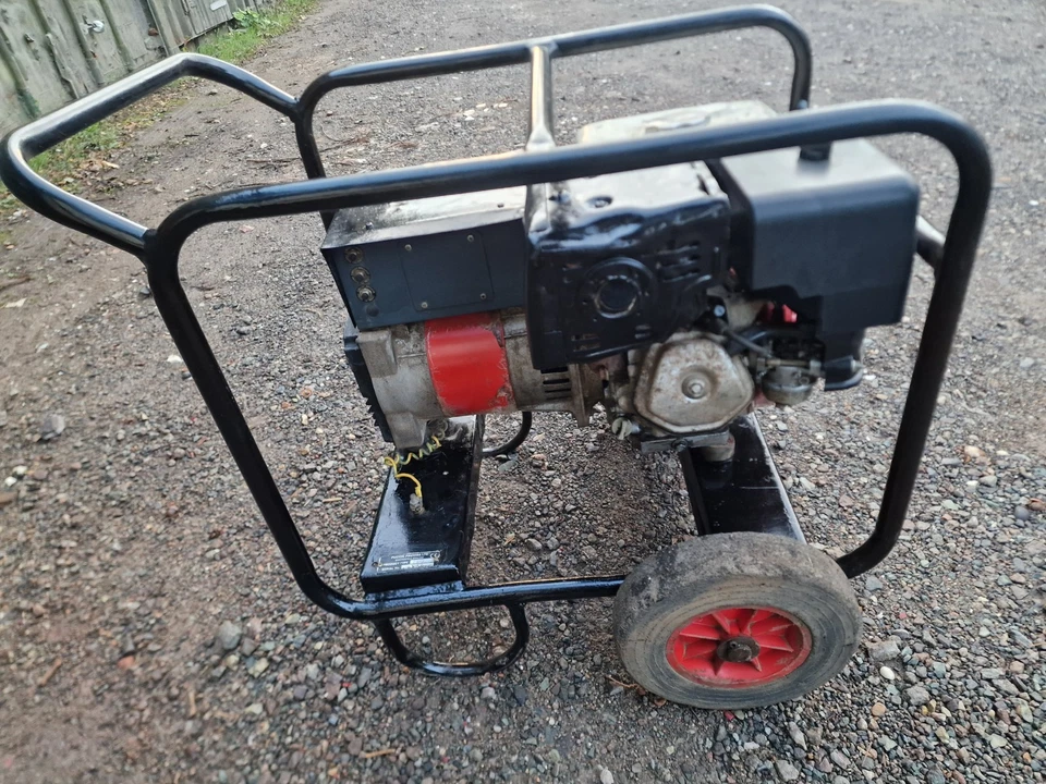 Generator Honda GX240 Stephill 110 V,4.2 KVA - Image 4 of 4