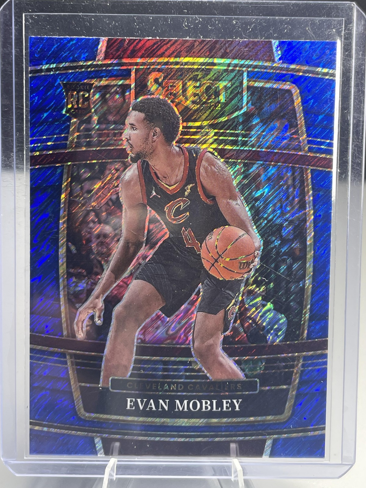 2021-22 Panini Select #5 Evan Mobley Blue Shimmer Prizms