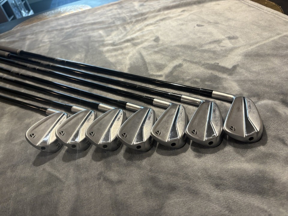 Set De Fers TaylorMade P790 2023 – 5-PW, AW – MMT 65 Graphite Régulier – NEUF