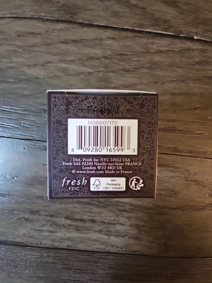 Crema de ojos Fresh Black Tea Advanced Age Renewal 15 ml/0,5 oz. Nuevo en caja. Foto 2 de 4