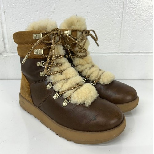 UGG Viki Waterproof Boot Brown Leather Sheepskin / Womens Size 9