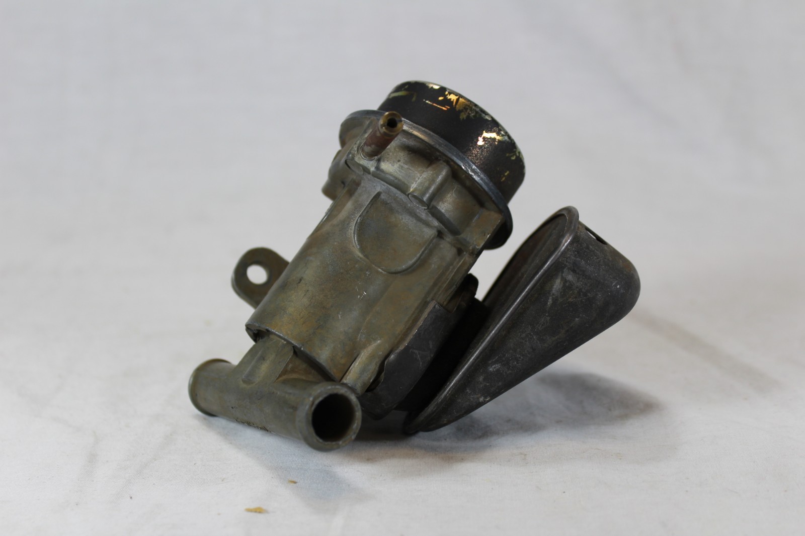 Ferrari NEW OLD STOCK 365 Emissions Diverter Valve Factory OEM P/N 350129