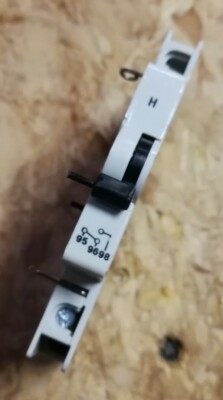 AEG ELFA E80(S) auxiliary switch 1 changeover auxiliary contact 5A auxiliary power switch 230V