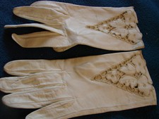 Vintage Gloves 60s White Leather CUTWORK Floral S ITALY