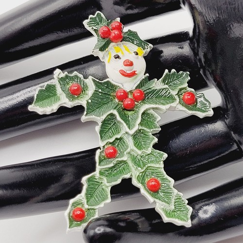 Christmas Holly Man Figural Scarecrow Berry Leaves Vtg 1960s Brooch Pin Beatrix - Picture 18 of 24
