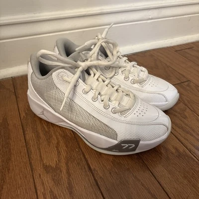 Preços baixos em Jordan Luka .77 Back to School | eBay