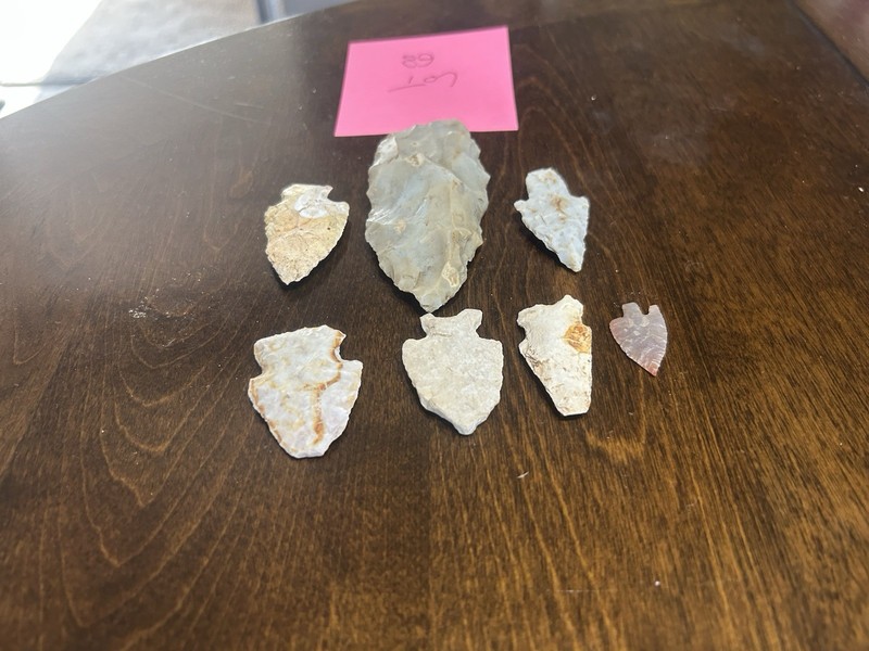 Lot Of 7 Authentic Native American Indian Arrowheads