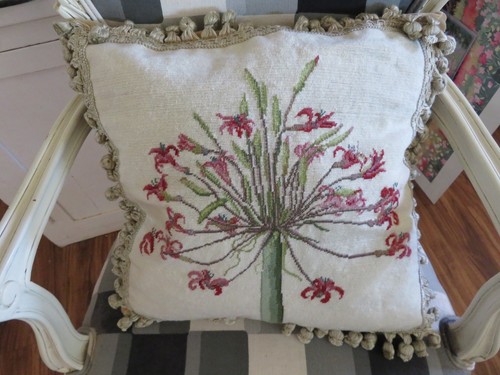 Gorgeous Art Deco Aubusson Needlepoint Pillow w Petit Point Pillow Cover NWOT - Foto 18 di 22