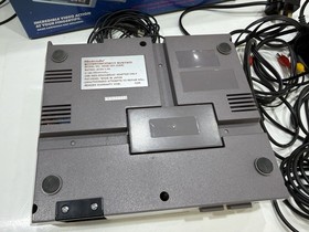 Boxed Nintendo NES Control Deck Konsole & Dr Mario Top Zustand RAR H175