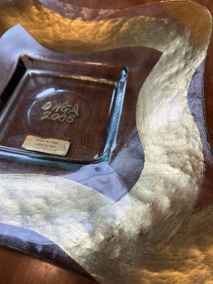 Cuenco de vidrio de hoja de metal dorado OWGA de colección 12"- Asociación de golf para mujeres de Oregón Foto 3 de 4