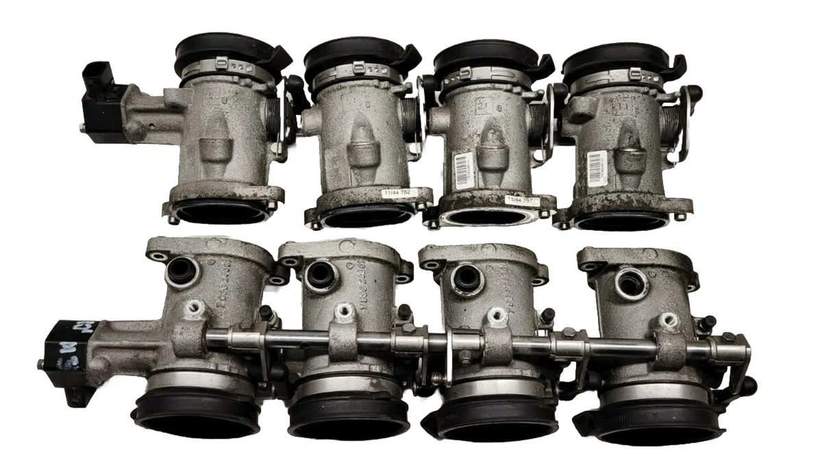 BMW M3ボディ BMW OEM E92 E93 M3 FRONT ENGINE MOTOR THROTTLE BODY SET LEFT