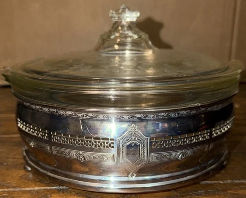 Vintage Pyrex Serving Bowl Dish Casserole w Lid and Silver Holder 033-633-B