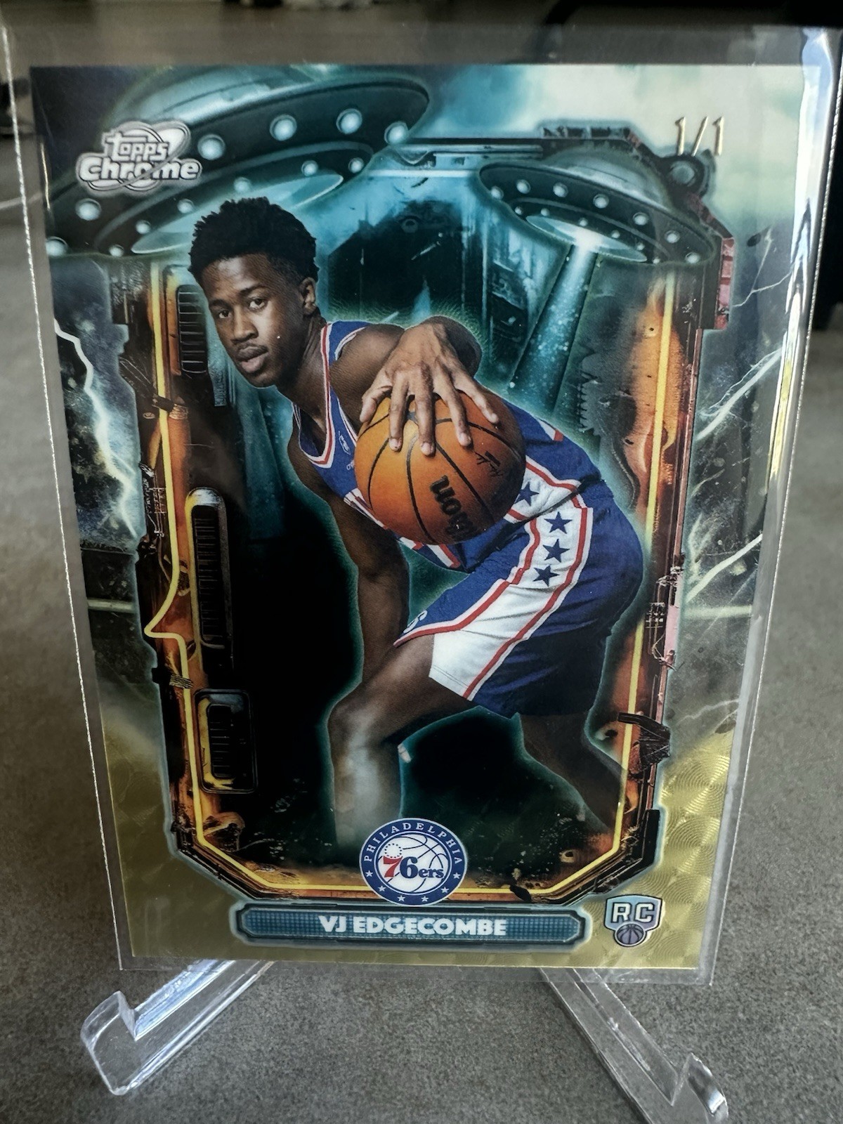 2025 Topps Chrome Cosmic VJ Edgecombe Extraterrestrial Rookie Superfractor 1/1 view 6