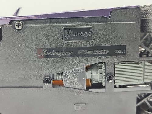 Bburago Purple 1990 Lamborghini Diablo 1:18 Scale Diecast Model Made In Italy - Picture 10 of 11