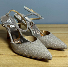 Badgley Mischka Champagne Glitter Kamilah Ankle Strap Pointed Toe Evening Pumps