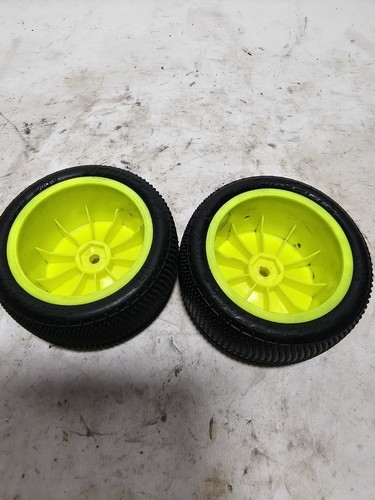 Bite Rims Yellow J Concepts Wheels & Tires Yellow Buzz Bite 3152 Traxxas Losi HPI Racing ...