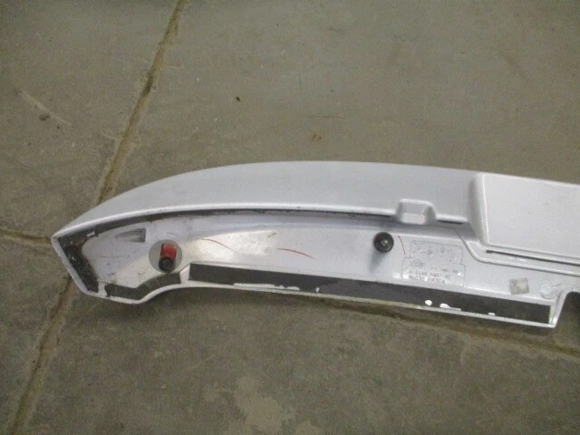 Alerón trasero Nissan Versa OEM LKQ Foto 2 de 4