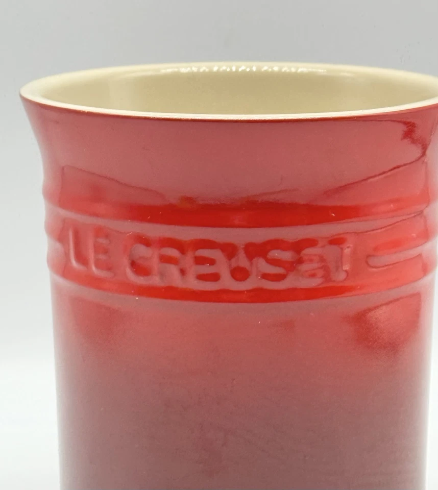 Контейнер для хранения посуды LE CREUSET Red Ombre 6 дюймов канистра - Изображение 2 из 4