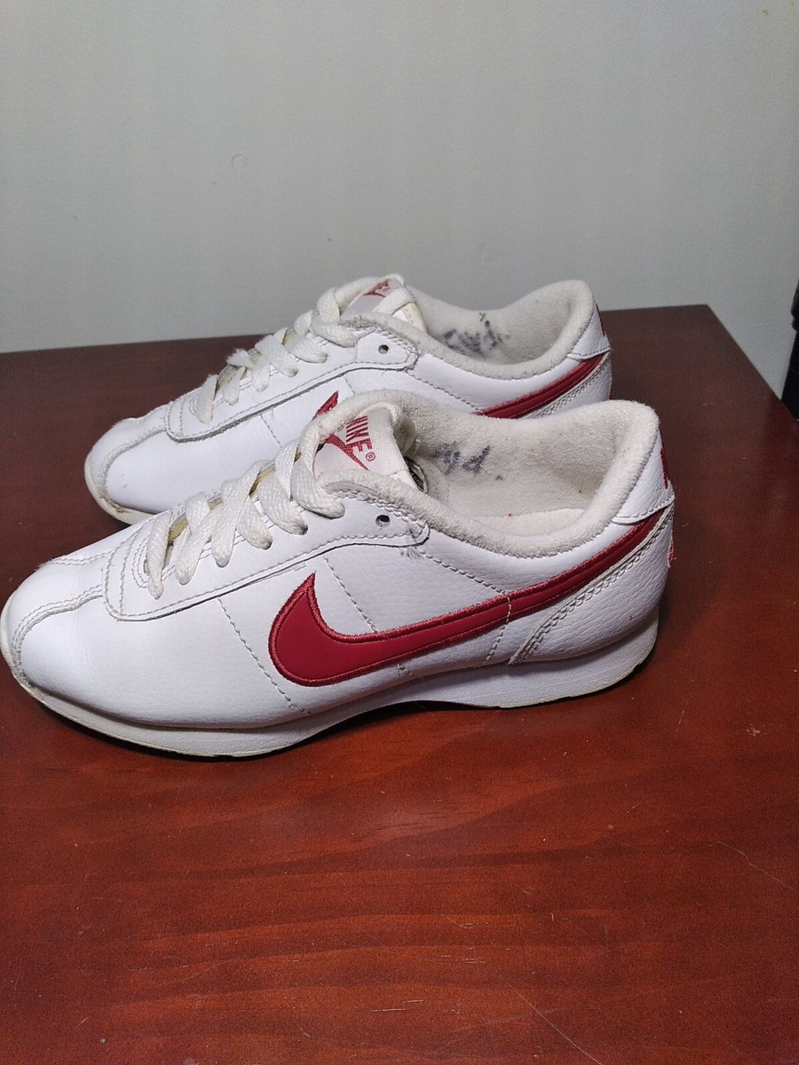 Nike Shoes Youth 2.5 Stamina Fashion Sneaker 030608 White Nike Shoes Youth 2.5 Stamina Fashion Sneaker 030608 White