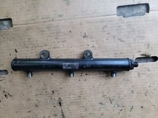 JAGUAR XF X250 2.7D DRIVER/RIGHT SIDE DIESEL FUEL INJECTOR RAIL 4R8Q-9D280-BC