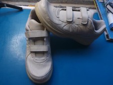 New Balance 577 Cream Orthopedic walking Shoes Women's 11 Made In USA Hook Loop