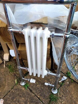 victorian type White Tradional Heated Towel (With Overhanging Rail ...