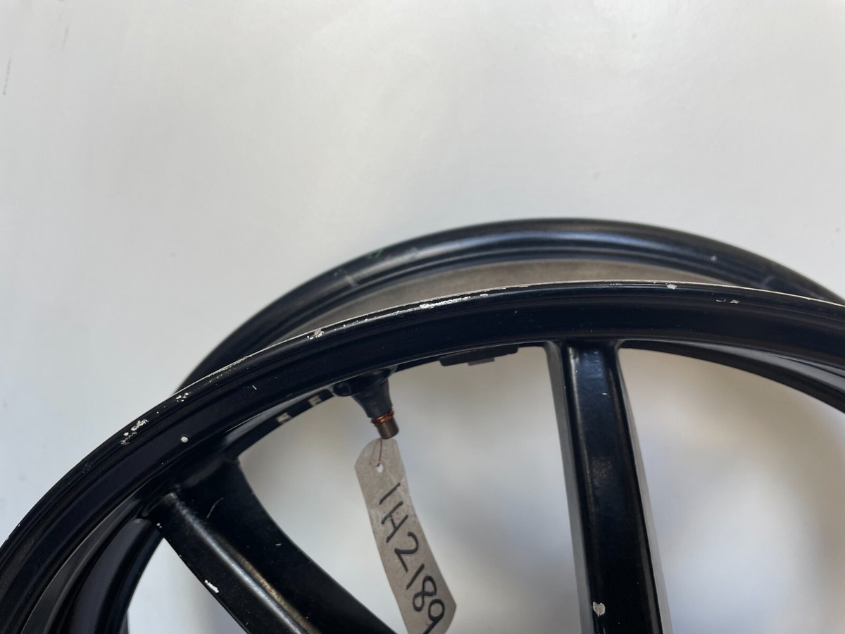 HONDA VFR 400 R NC30 1989 - 1992 REAR WHEEL GENUINE OEM LOT1