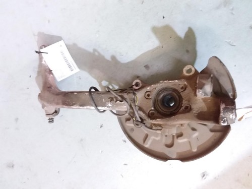 AUDI A4 RIGHT FRONT HUB ASSEMBLY B6, 07/01-02/05 01 02 03 04 05