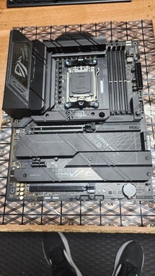 ASUS ROG Strix X670E-F Gaming WIFI AMD Socket AM5 PCIe 5.0 DDR5 ATX Motherboard