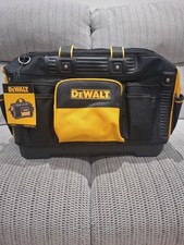 DeWalt 18" Tool Storage Bag Shoulder Strap Padded Waterproof Durable Carry Case