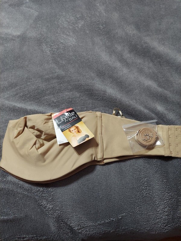 NWT Lilyette Strapless Bra with Attachable Convertible Straps in Beige, 36DD