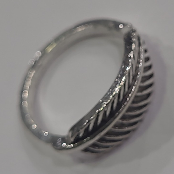 Silver Tone Stainless Steel Leaf Band Ring Size 6 No Stones Fashion Theme