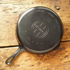 Vintage GRISWOLD Cast Iron SKILLET Frying Pan # 8 LARGE BLOCK LOGO - Ironspoon