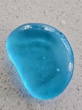 SEA GLASS  VIBRANT TURQUOISE SEA GLASS  PARTIAL BOTTLE BOTTOM            