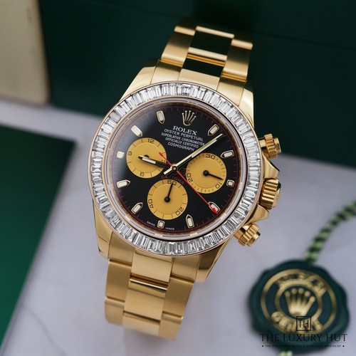 Rolex Cosmograph Daytona 116508 - With Box 18ct Yellow Gold 40mm Black Dial