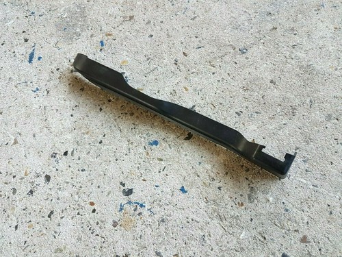 BMW X3 E83 LCI Blende Sitzschiene vorne links schwarz 8099343