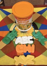 VTG 1987 Fisher Price Fun Play Food ALPHABET ABC SOUP SET Quaker EUC FPR8