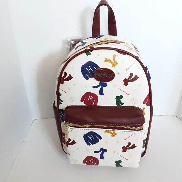 NWT Her Universe Harry Potter Winter Wear Mini Backpack Bag  display picture 1