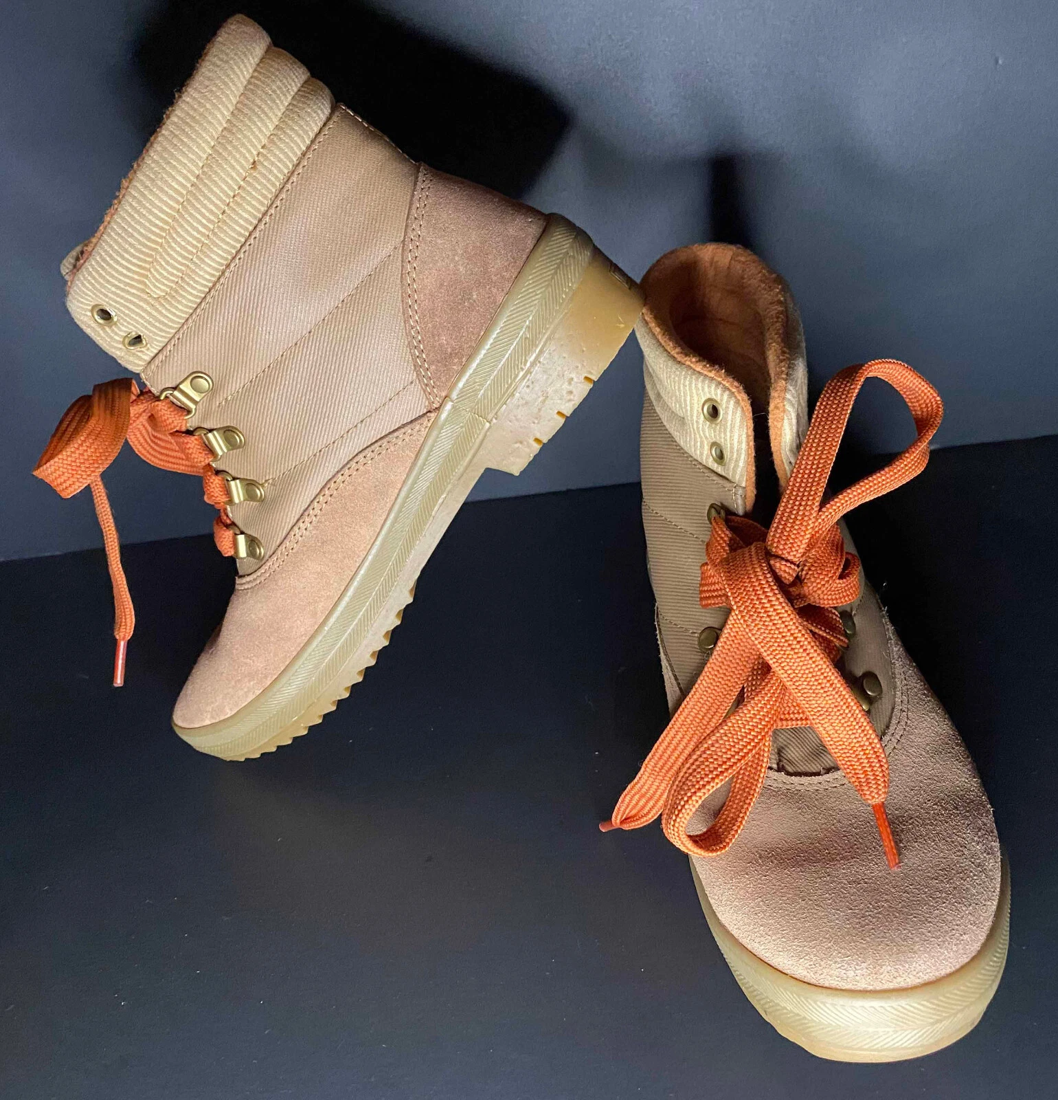Keds Caramel Suede & Splash Twill Womens 9.5 Camp Boots WH65275