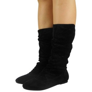 ladies flat boots
