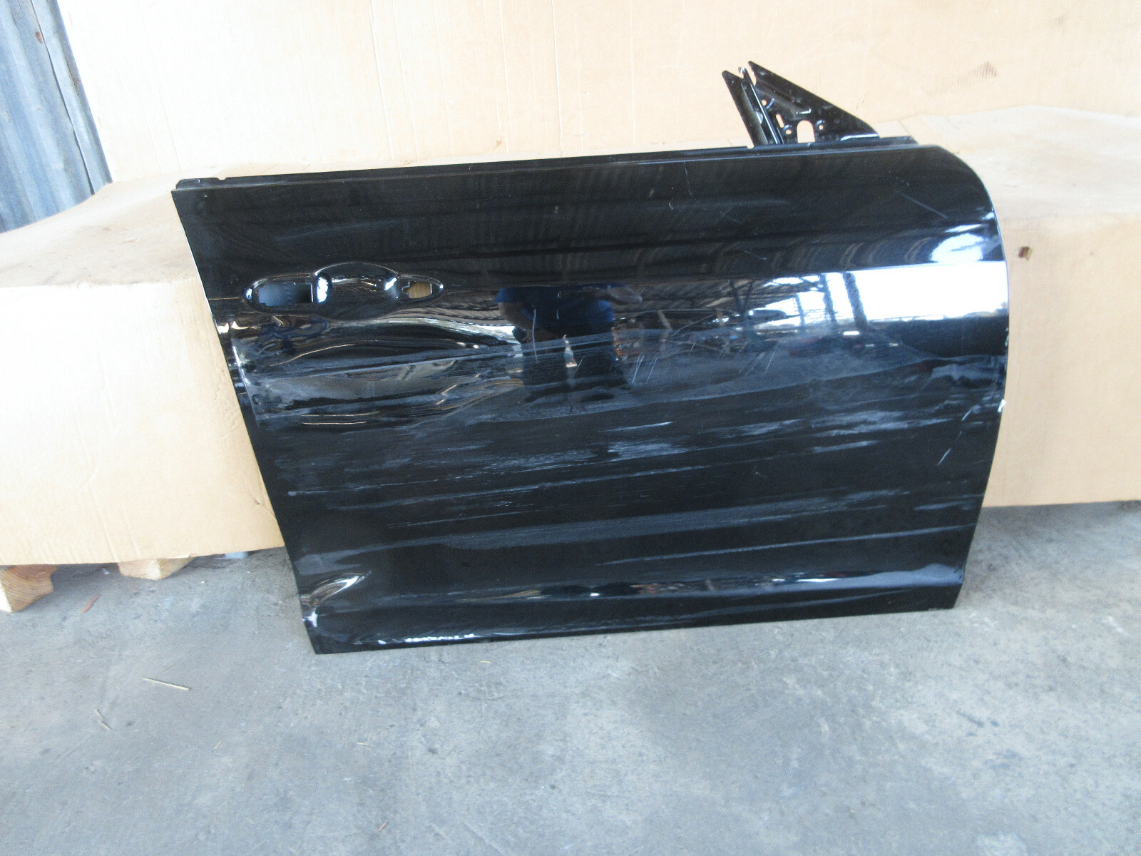 Maserati Ghibli 2014-2017 - RH Front Door Shell -Black - Part # 673007993