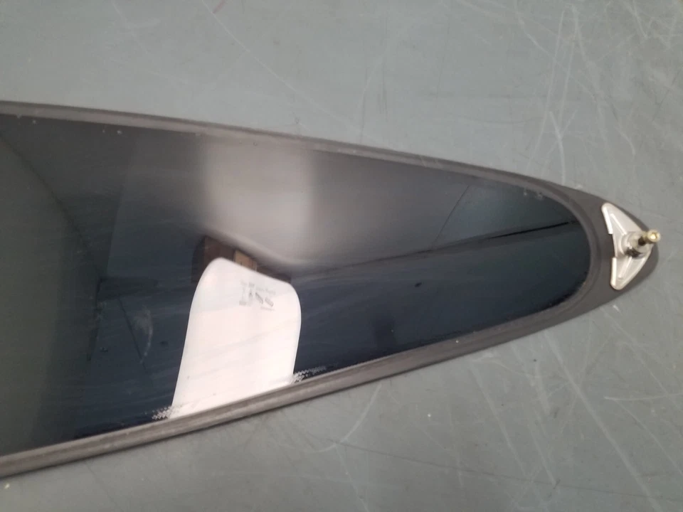 Porsche 911 997 Carrera S 2006 cuarto trasero derecho vidrio #0828 J2 Foto 4 de 4