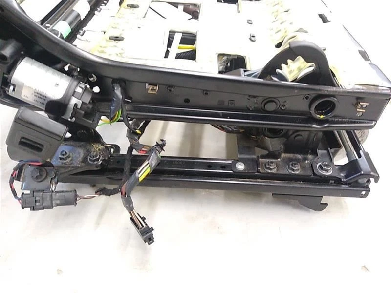 SAAB 9-3 Right Passenger Front Seat Frame Assembly Fits 2003-2011 — 第 4/4 张图片