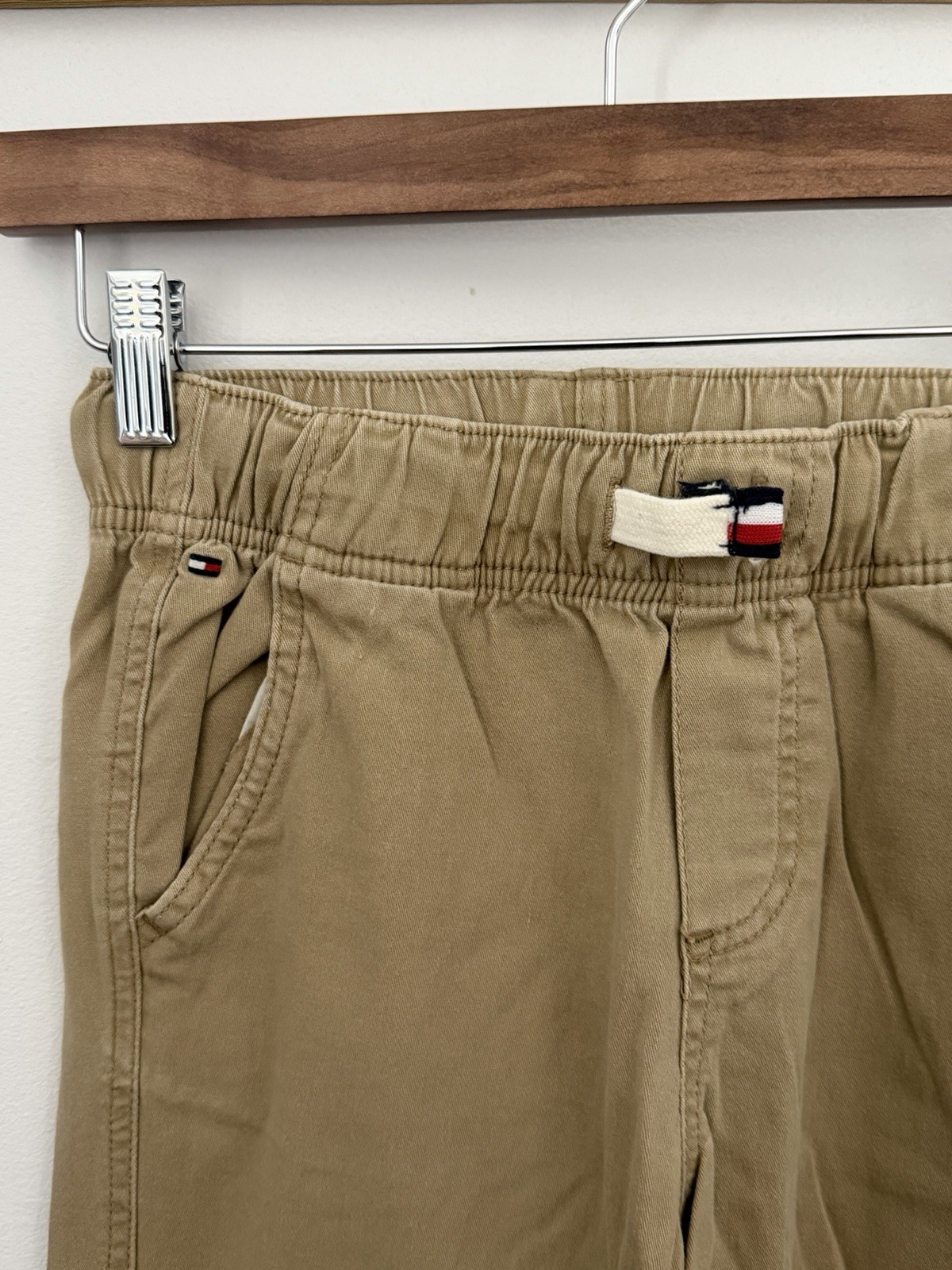 Tommy Hilfiger Boys Beige Jogger Pants 97% Cotton Elastic Waist Pockets Size 10 thumbnail 2
