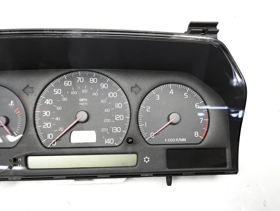 1998-2004 Volvo C70 Speedometer Instrument Gauge Cluster - Uknown Mi *9472527 - Image 4 of 4