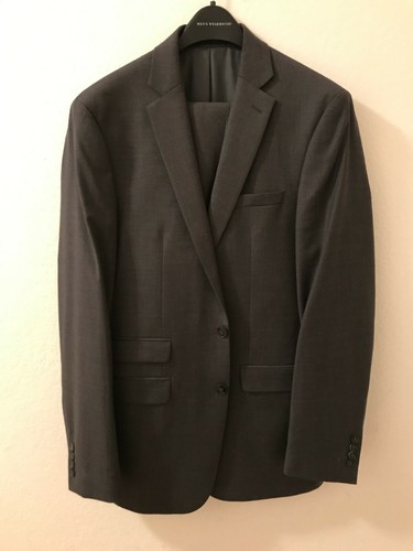 Men's Wearhouse Calvin Klein Gray Suit 